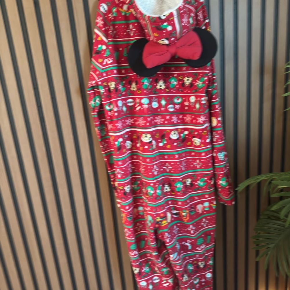 Disney Festive Xmas Pajama - Picture 5 of 8